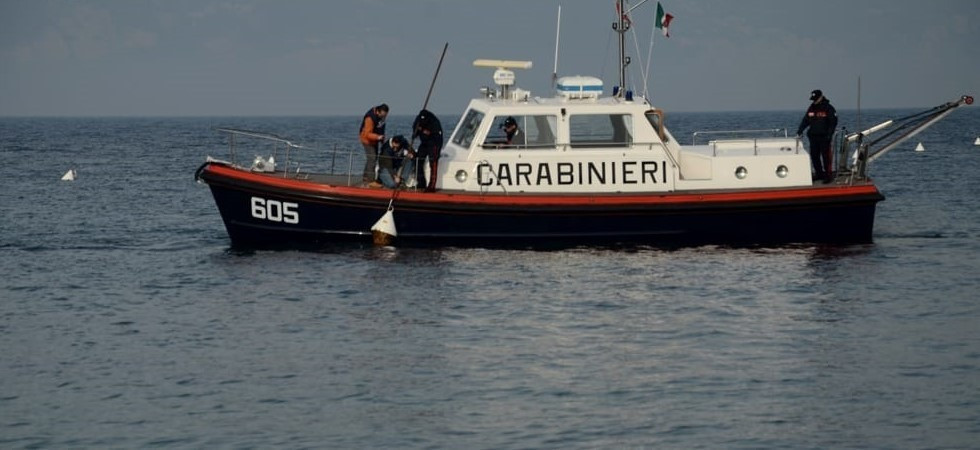Drammatica scoperta nelle acque del lago di Garda: ritrovato il cadavere di una donna